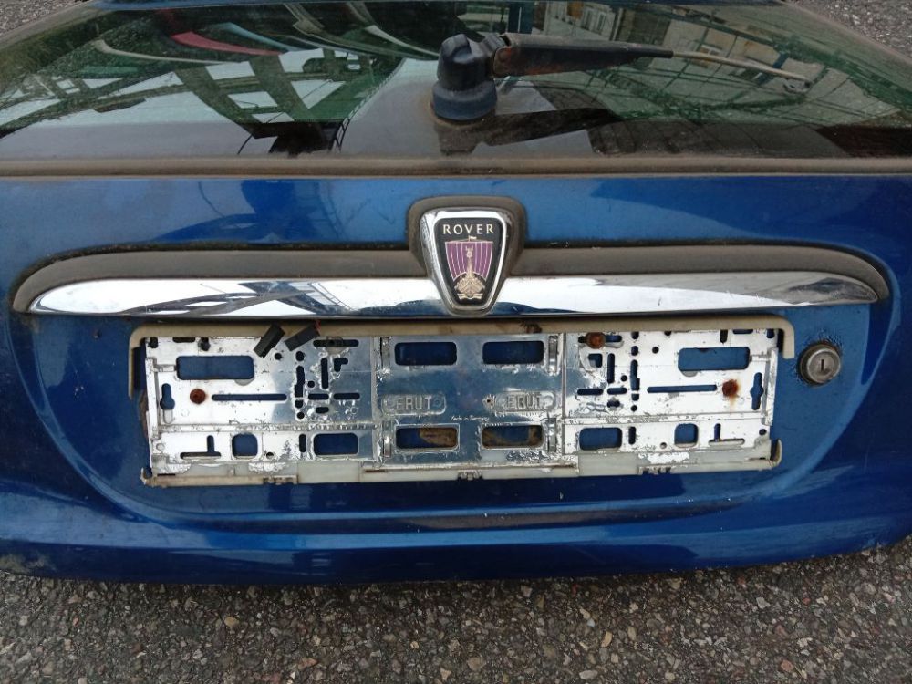 Rover 25 2000 Galinio dangcio isorine apdaila (numerio apsvietimas) G.