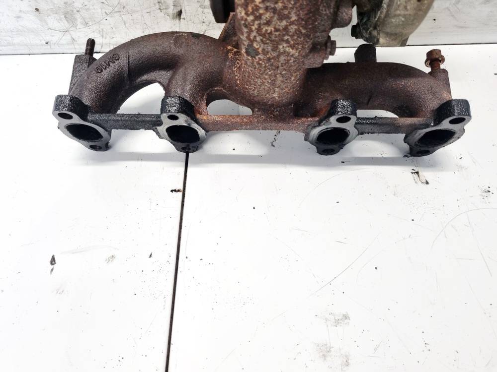 Skoda Octavia 2007 Exhaust Manifold