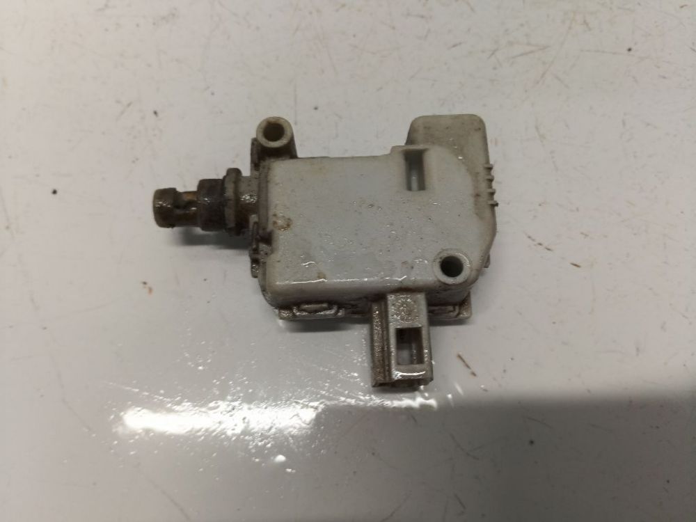 3B0959781B Skoda Octavia 2003 Silnik Zamka Wlewu Paliwa - Thumbnail 3