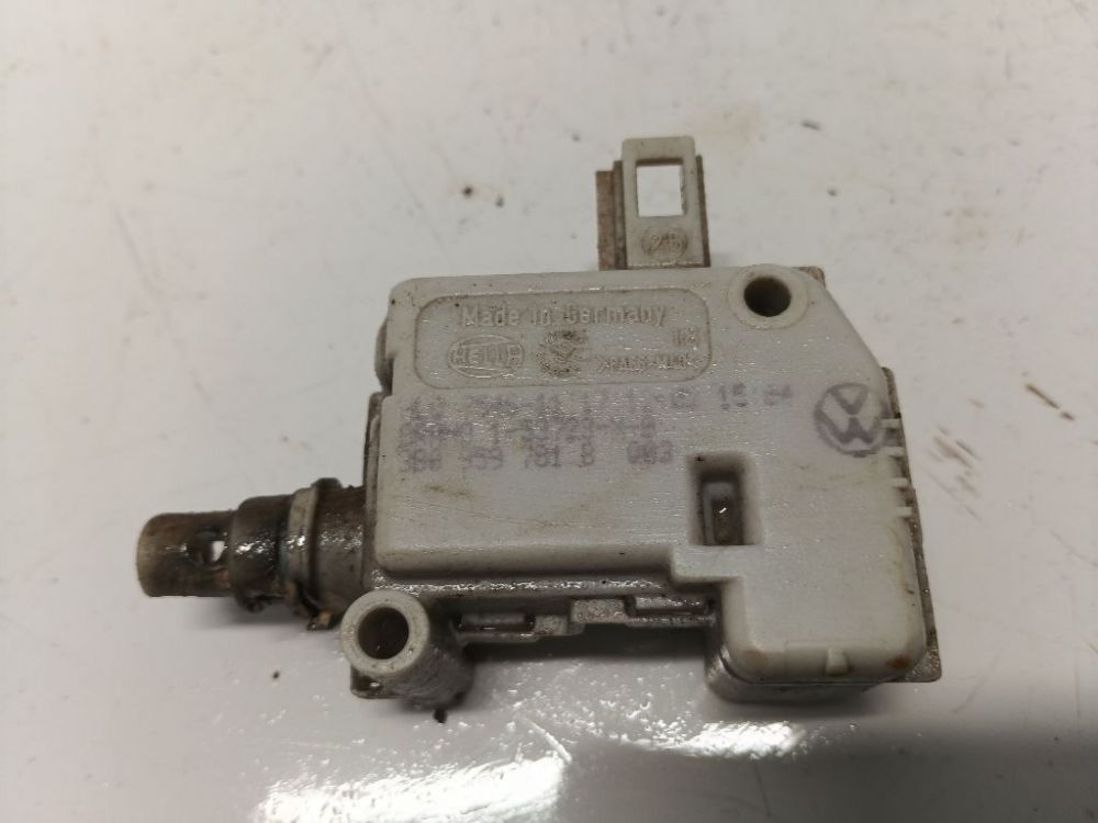 3B0959781B Skoda Octavia 2003 Silnik Zamka Wlewu Paliwa - Thumbnail 5