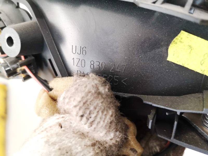 1Z0839247 Skoda Octavia 2006 Door Handle Interior - REAR LEFT - Thumbnail 3