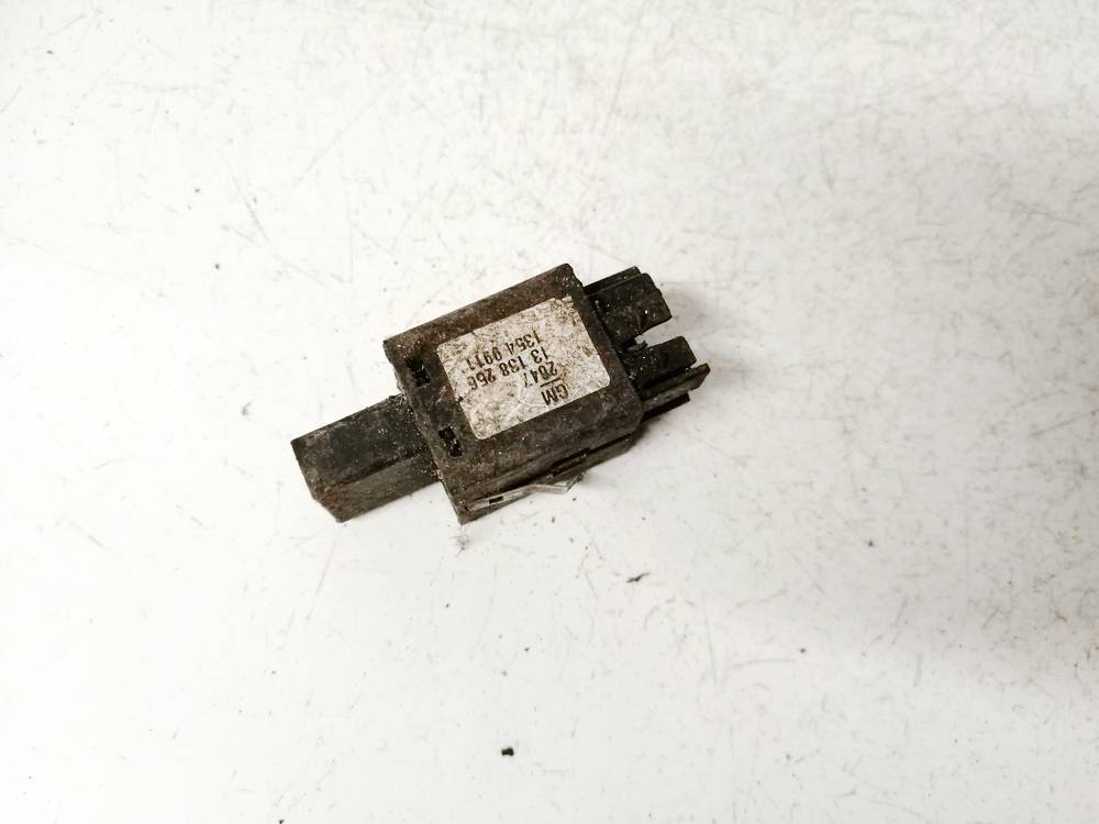 13138256 Opel Vectra 2003 Sensor Alarm Switch (Alarm Deactivation Switch)