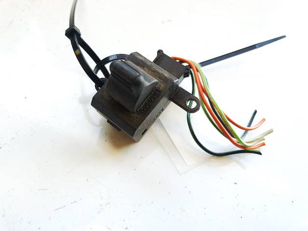 30505H Chrysler Voyager 1999 Power window control (Window Regulator-Window Switch)