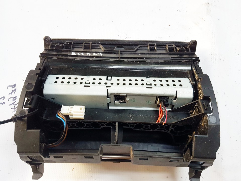 A2046800931 Mercedes-Benz C-CLASS 2008 Dashboard Radio Display (Clock,Info Monitor,BORD COMPUTER) - Thumbnail 2