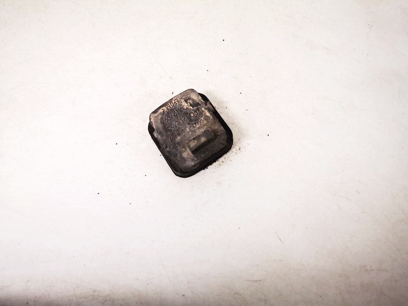 8D0121276 Audi A4 2003 Radiatora stiprinājuma kronšteins - Thumbnail 2