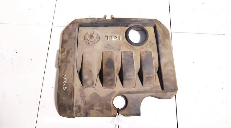 03G103925BJ Skoda Octavia 2007 Moottorin koristepeite