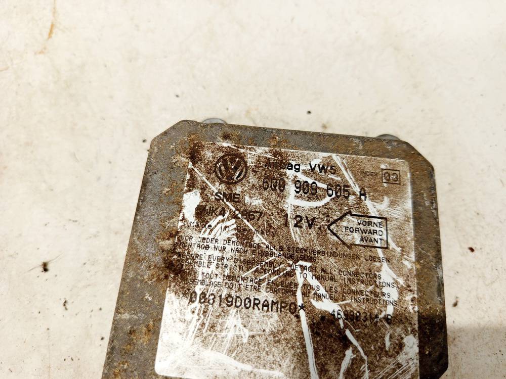 6Q0909605A Volkswagen Bora 1999 Airbag crash sensors module - Thumbnail 3