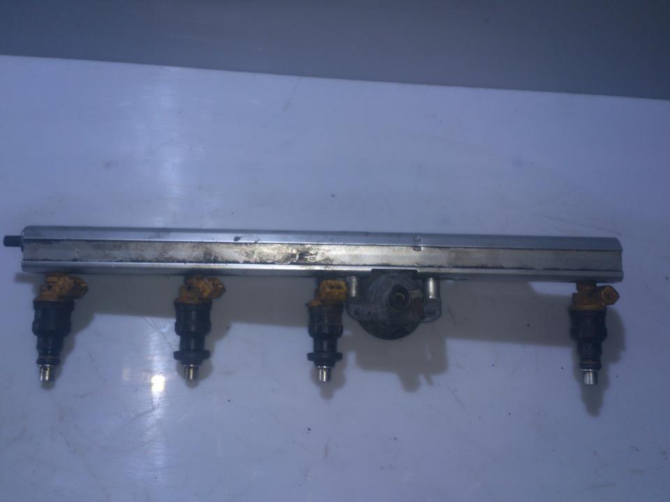 6842086 0280150779 Fuel injector rail (injectors)(Fuel distributor