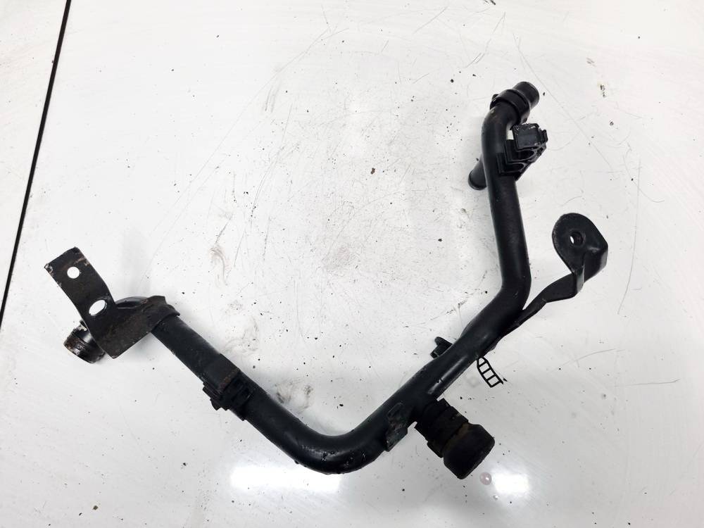 038121065B Volkswagen Passat 2001 Water Pipe