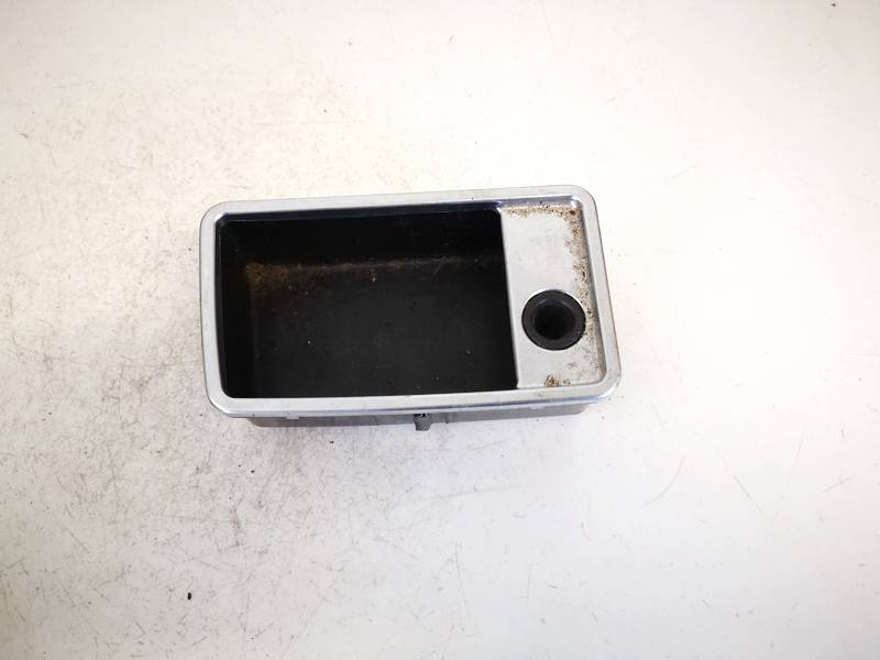 8223405 BMW 7-Series 2004 Center Console Ashtray (Ash Tray)