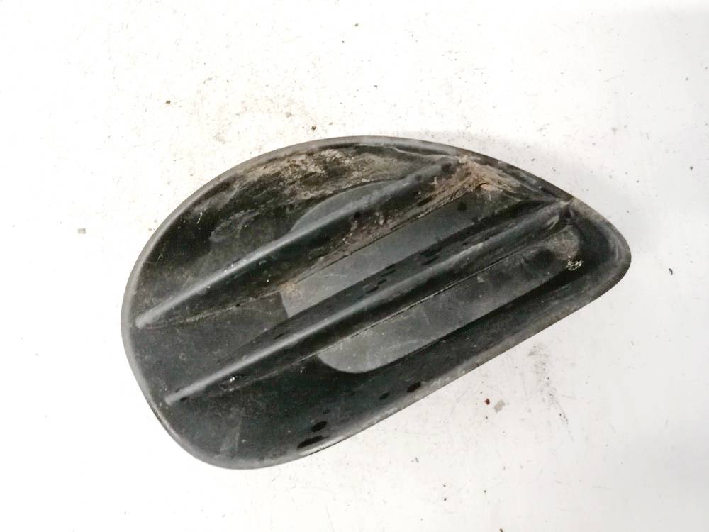 814810D010 Toyota Yaris 2006 Bumper Grille - FRONT RIGHT