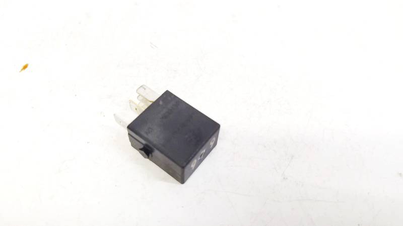 4H0951253C Volkswagen Golf 2011 Relay module - Thumbnail 3