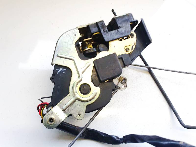 Mazda 626 1998 Zamek drzwi - PRZEDNIE LEWE - Thumbnail 2