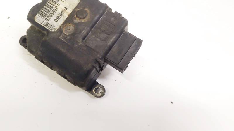 929585PF Dodge Journey 2009 Heater Vent Flap Control Actuator Motor - Thumbnail 3