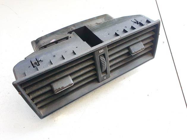 2028300554 Mercedes-Benz C-CLASS 2000 Wloty powietrza do kabiny