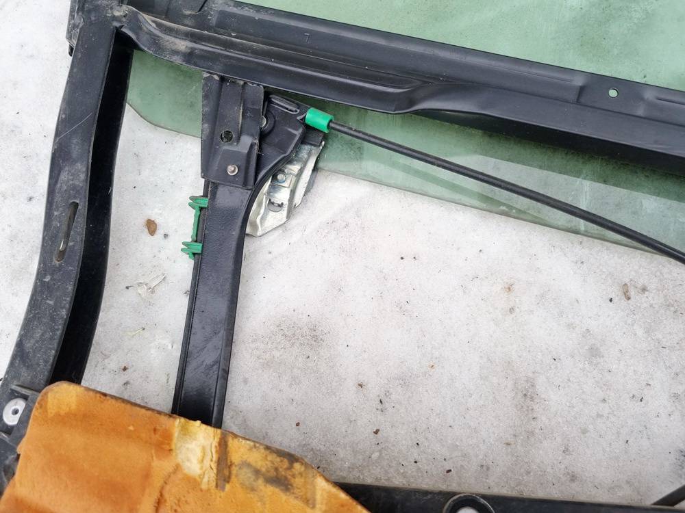 8D0837461 Audi A4 1995 Duru lango pakelejas P.K. - Thumbnail 2