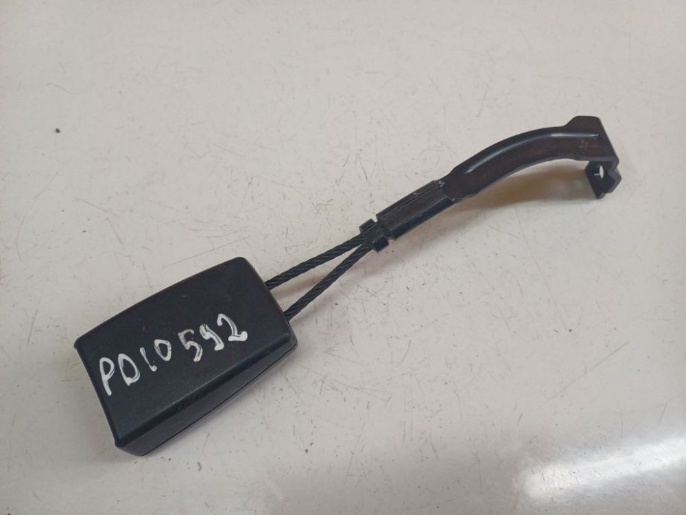 18112008 Toyota Yaris 2006 Zaczep pasa bezpieczeństwa - PRZEDNIE PRAWE