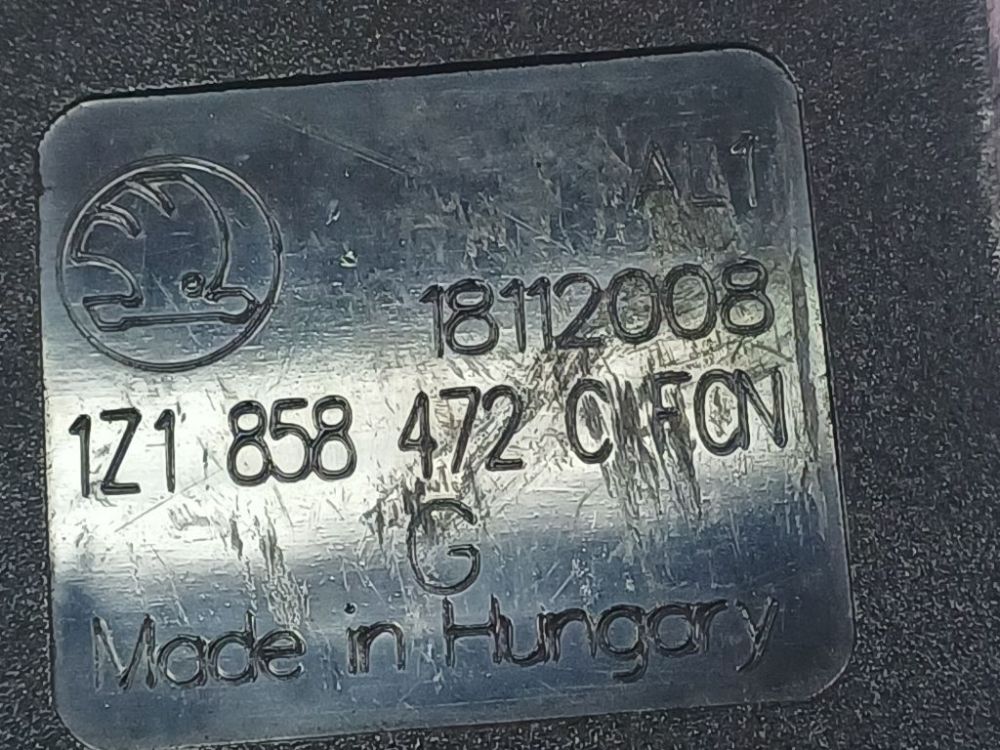 18112008 Toyota Yaris 2006 Seat belt holder (Seat belt Buckle) - FRONT RIGHT - Thumbnail 4