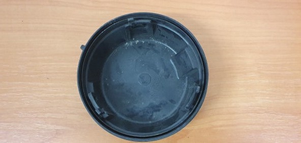 305501119N Peugeot 307 2002 Headlight bulb dust cover cap - FRONT