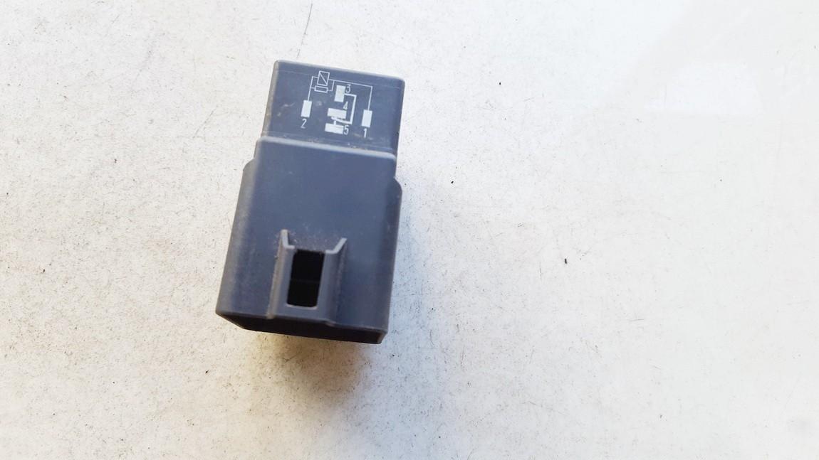 LNA6706AA Jaguar XJ 1995 Relay module