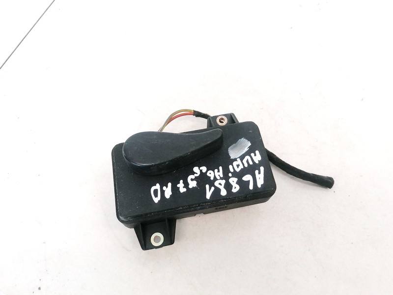 8L0959766 Audi A6 1997 Przycisk sterowania fotela