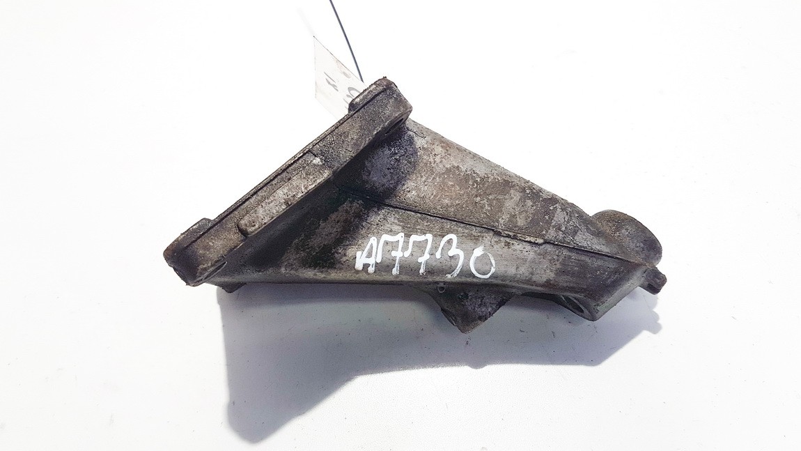 1112230904 Mercedes-Benz C-CLASS 1997 Engine Mount Bracket and Gearbox Mount Bracket - Thumbnail 2