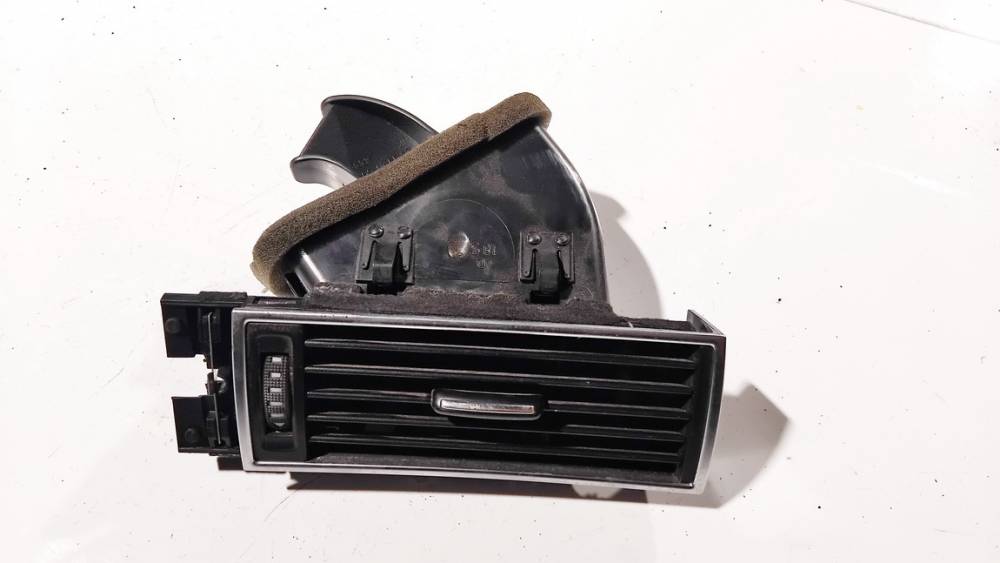 251120506 Audi A6 2009 Sisäilman ilmanvaihtoritilät