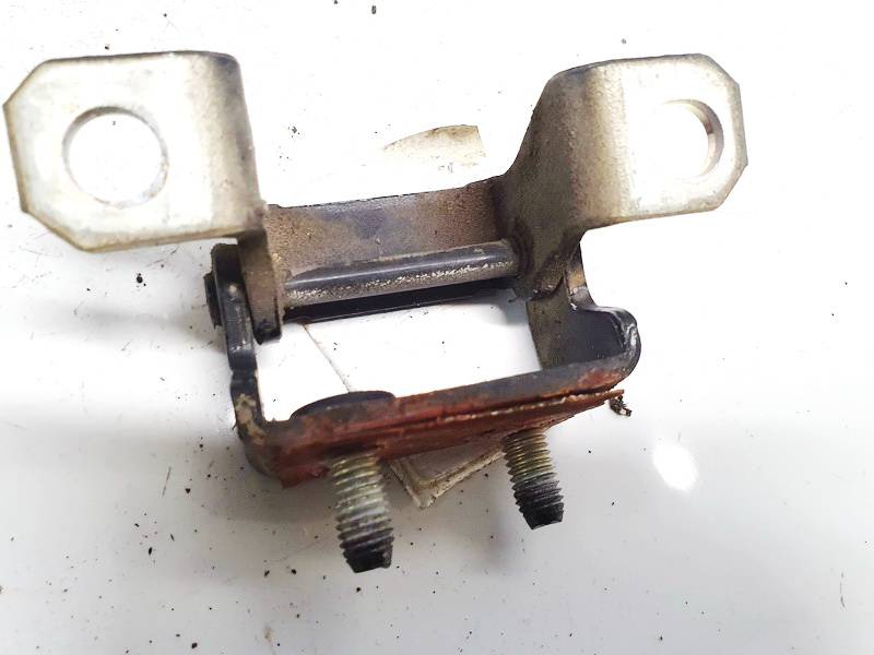 07003 Chevrolet Captiva 2007 Aizmugurējā vāka eņģe - AIZMUGURE PA LABI