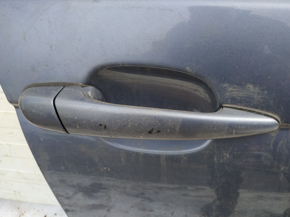 BMW 3-Series 2001 Duru isorine rankenele P.D.