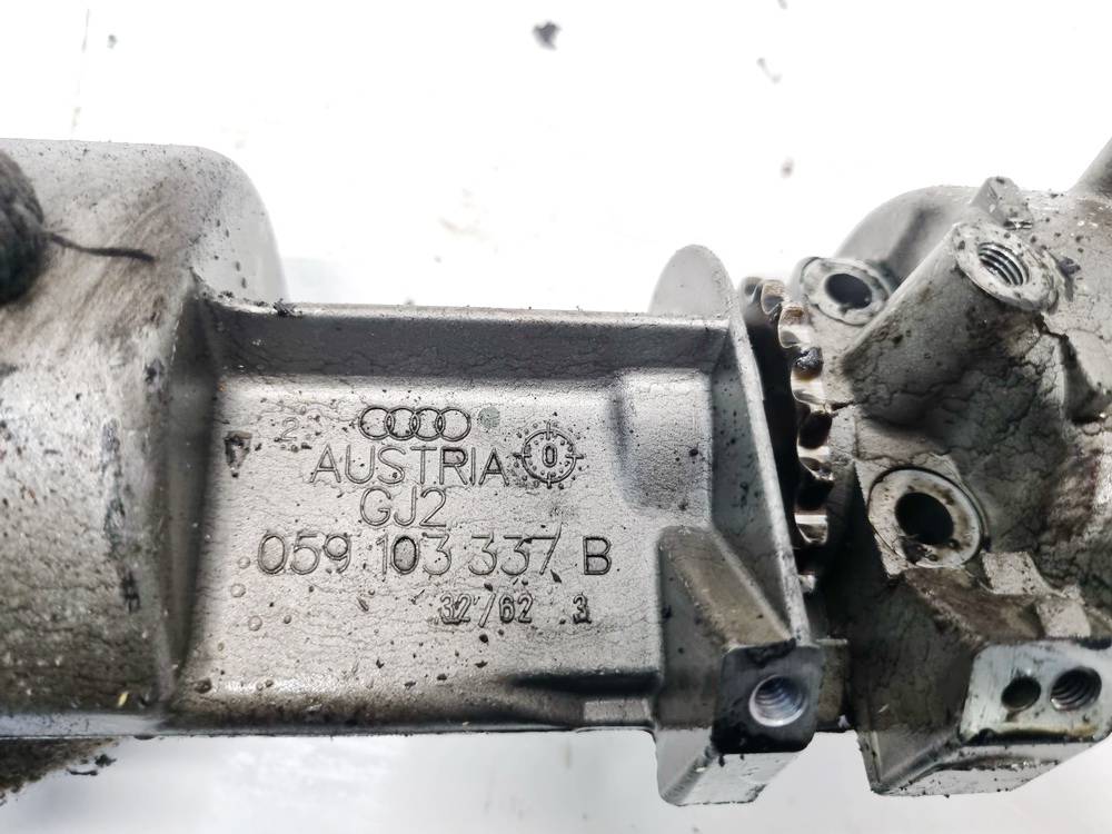 059103337B Skoda Superb 2002 Öljypumppu - Thumbnail 4