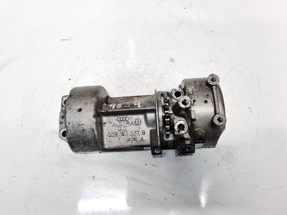 059103337B Skoda Superb 2002 Öljypumppu