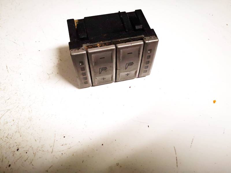 6M2T19K314AB Ford S-Max 2006 Heated Seat Switch