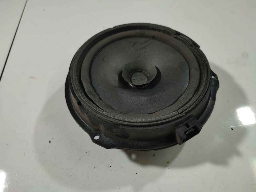 3M5T18808CE Ford Focus 2008 Speaker (audio)