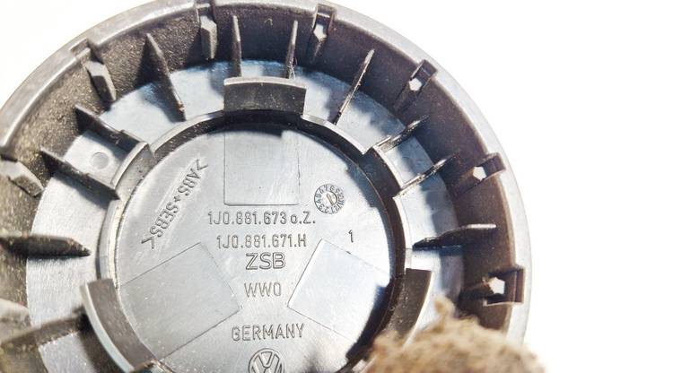 1J0881673 Volkswagen Golf 2005 Cubierta del embellecedor del asiento - DELANTERO DERECHO - Thumbnail 3