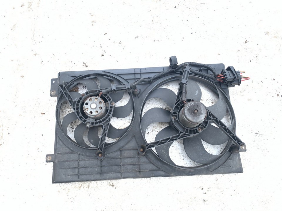 1J0121207C Audi A3 1997 Diffuser, Radiator Fan