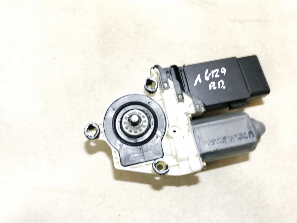 1J1959802D Volkswagen Golf 2001 Window Motor - FRONT RIGHT