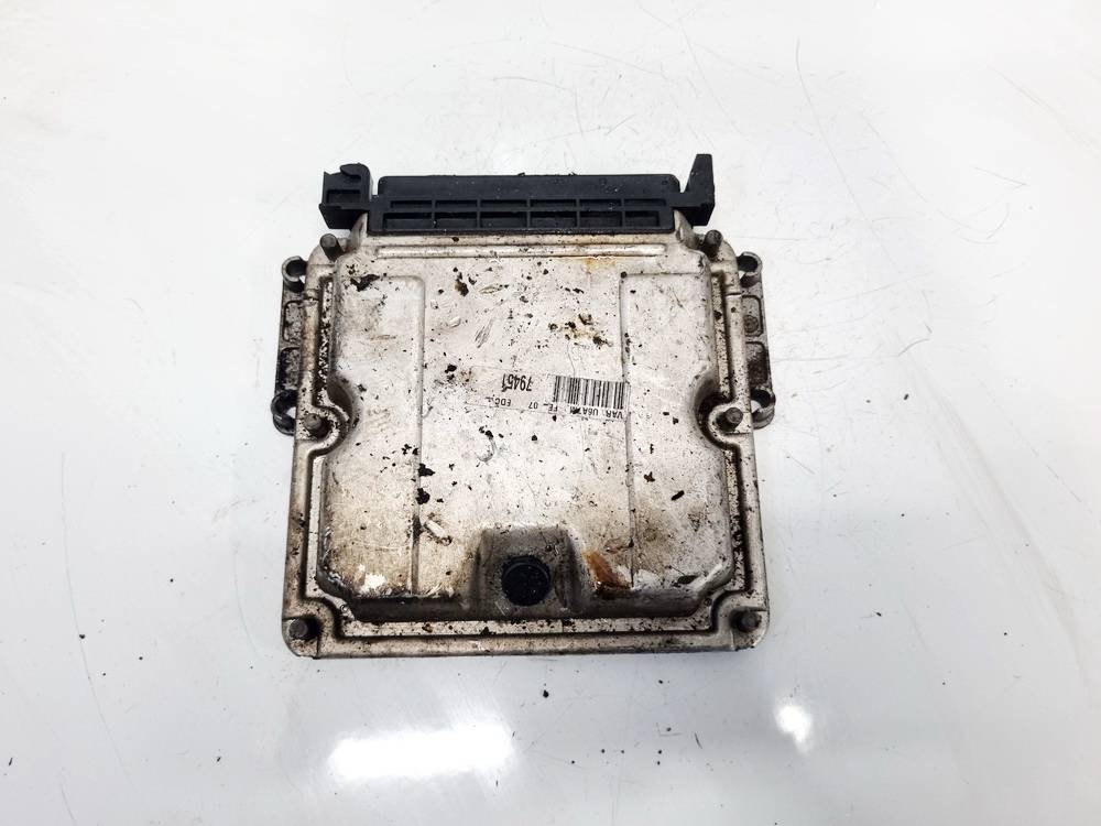 0281010934 Peugeot 806 2002 Moottorin ohjainyksikkö