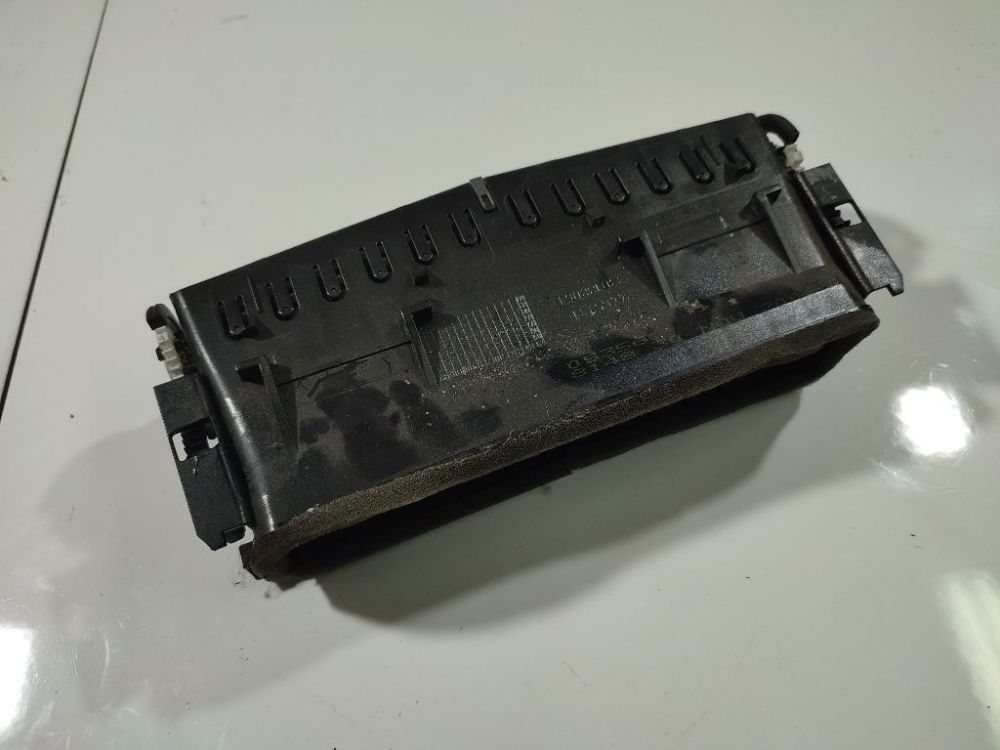 24465731 Opel Astra 2006 Dash Vent (Air Vent Grille)