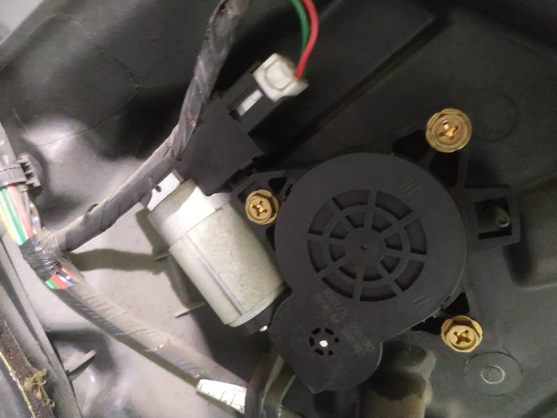 GJ6A5858X Mazda 6 2003 Window Motor - FRONT RIGHT