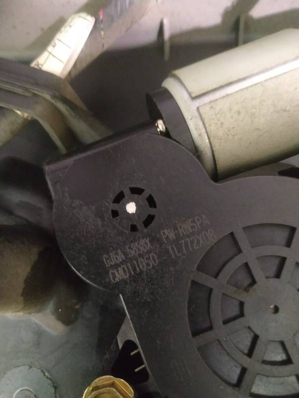 GJ6A5858X Mazda 6 2003 Window Motor - FRONT RIGHT - Thumbnail 2