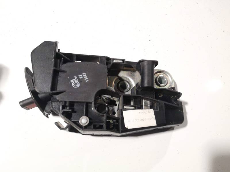 A2039200172 Mercedes-Benz C-CLASS 2002 Gatillo de cierre del asiento trasero - Thumbnail 2