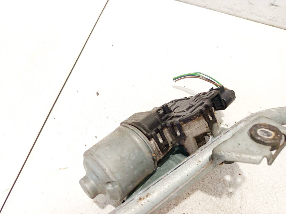 0390241528 Skoda Superb 2005 Моторчик стеклоочистителя передний