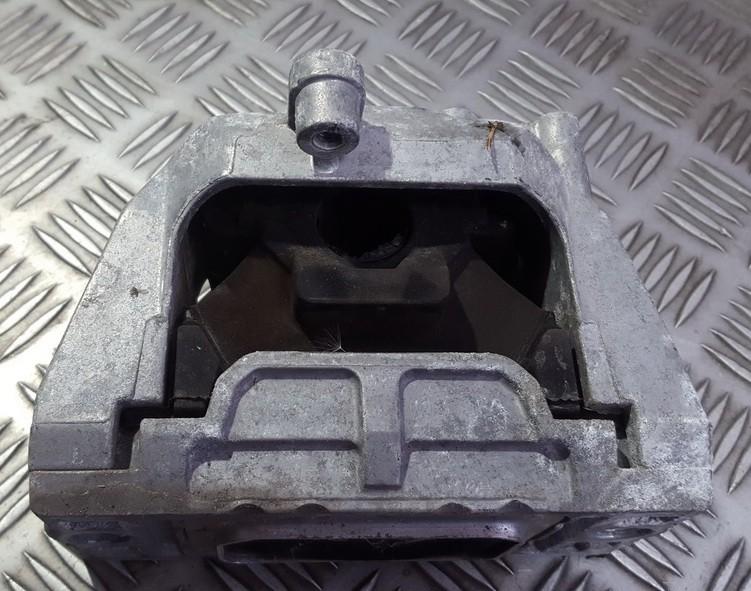 1K0199262 Ford Fusion 2005 Variklio pagalves bei Greiciu dezes pagalves