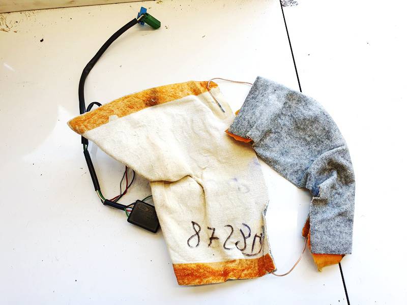 L0116594AC03 Ford Mondeo 2008 Sedynes sildymo elementas