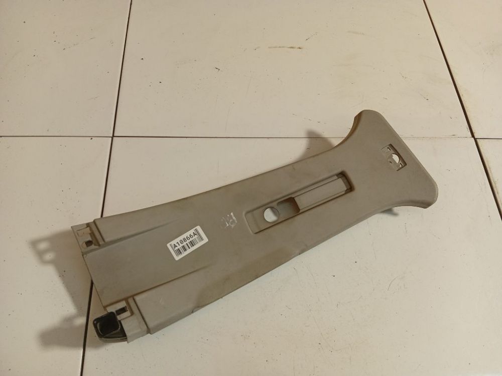 6M21R24582AKN Ford S-Max 2007 Osłona słupka szyby przedniej - ŚRODEK PRAWE