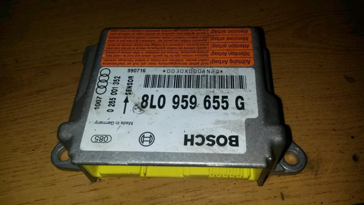 8L0959655G Audi A3 1998 Airbag crash sensors module