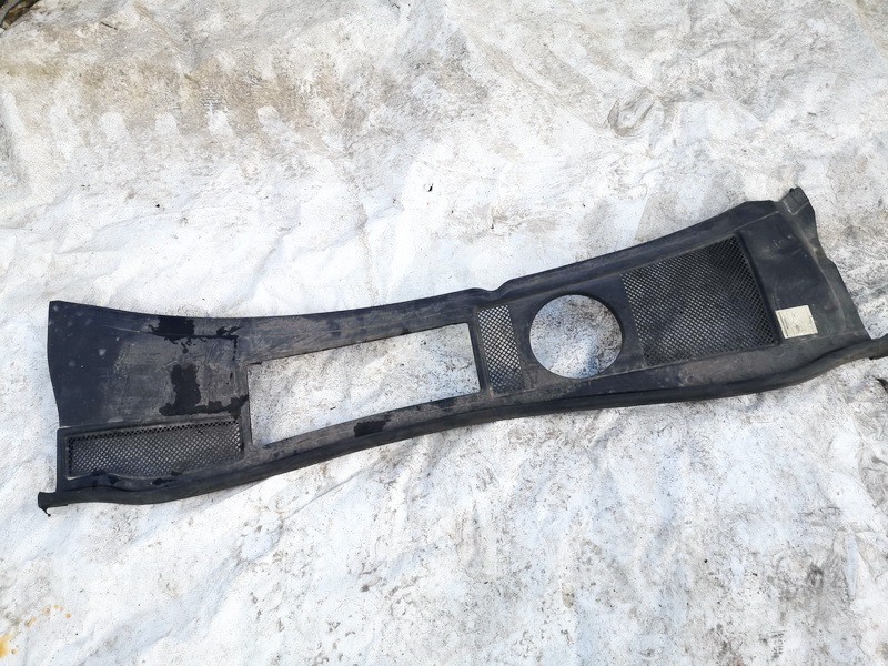 4B1819417B Audi A6 1999 Wiper Muolding - FRONT