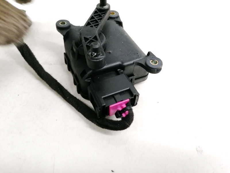 0132801125 Audi A6 1998 Heater Vent Flap Control Actuator Motor - Thumbnail 3