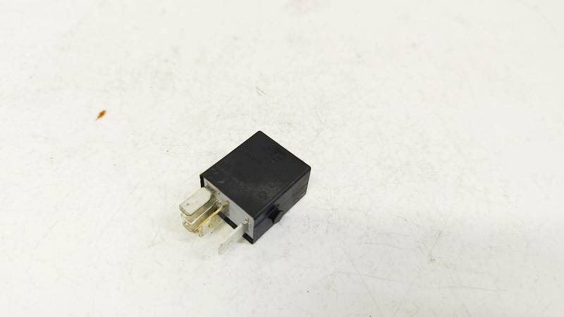 4H0951253C Volkswagen Golf 2011 Relay module