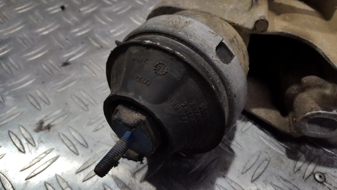 8D0199392L Volkswagen Passat 1999 Engine Mounting and Transmission Mount (Engine support)